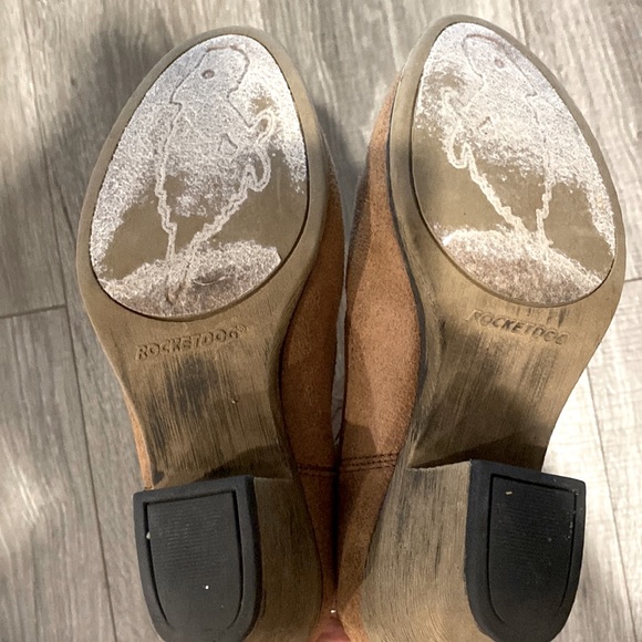 Tan Rocket Dog Boots - Picture 2 of 3